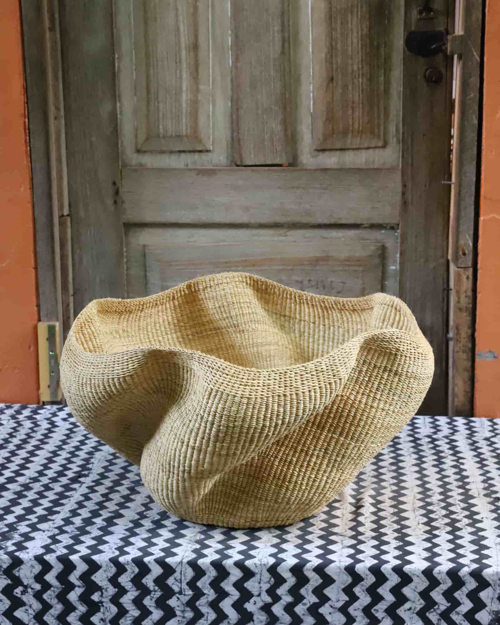 Large Pakurigo Wave Décor Basket in plain natural straw with dramatic undulating wave rim