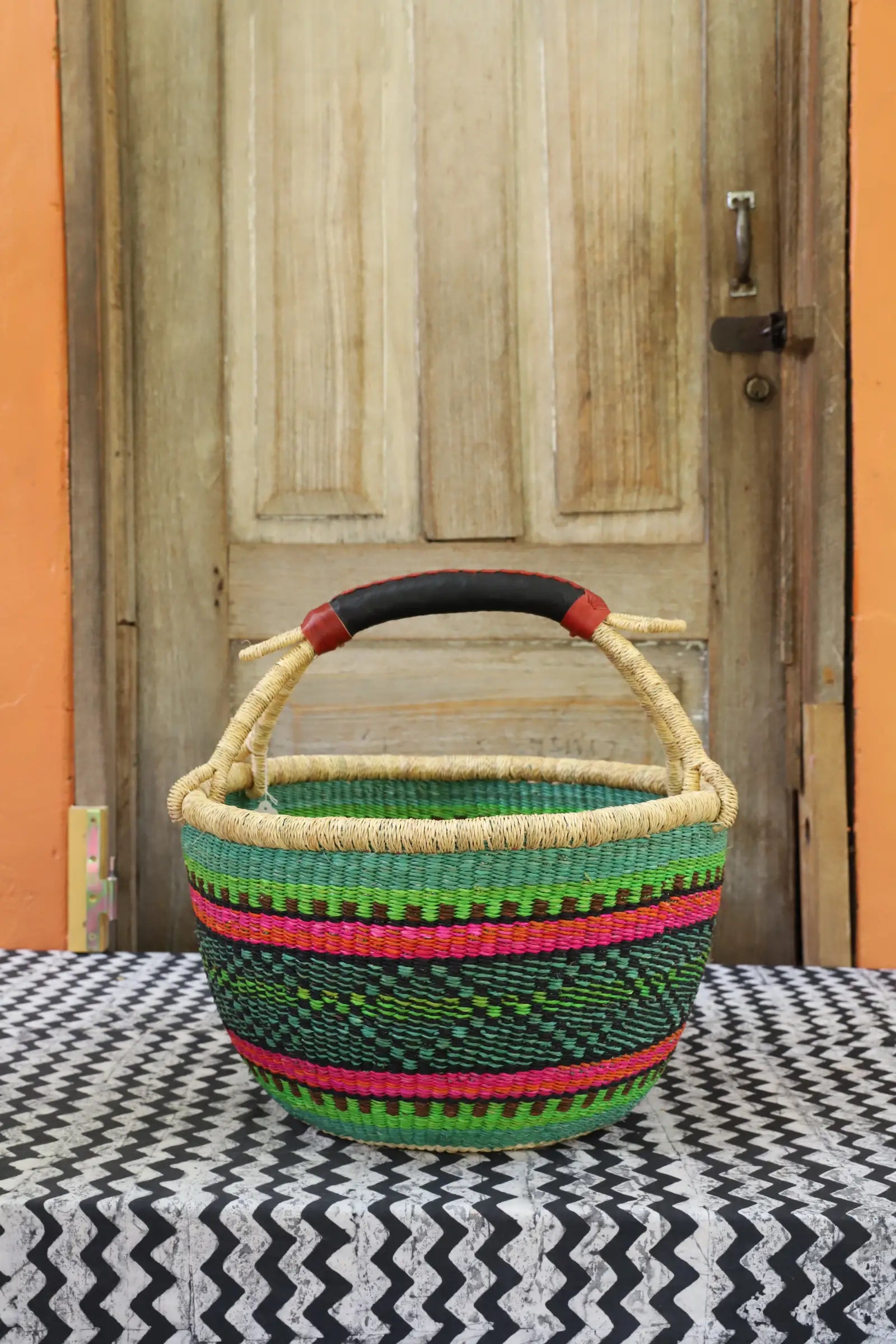 Round Shopping  Basket (Large) by Lariba Akumasi