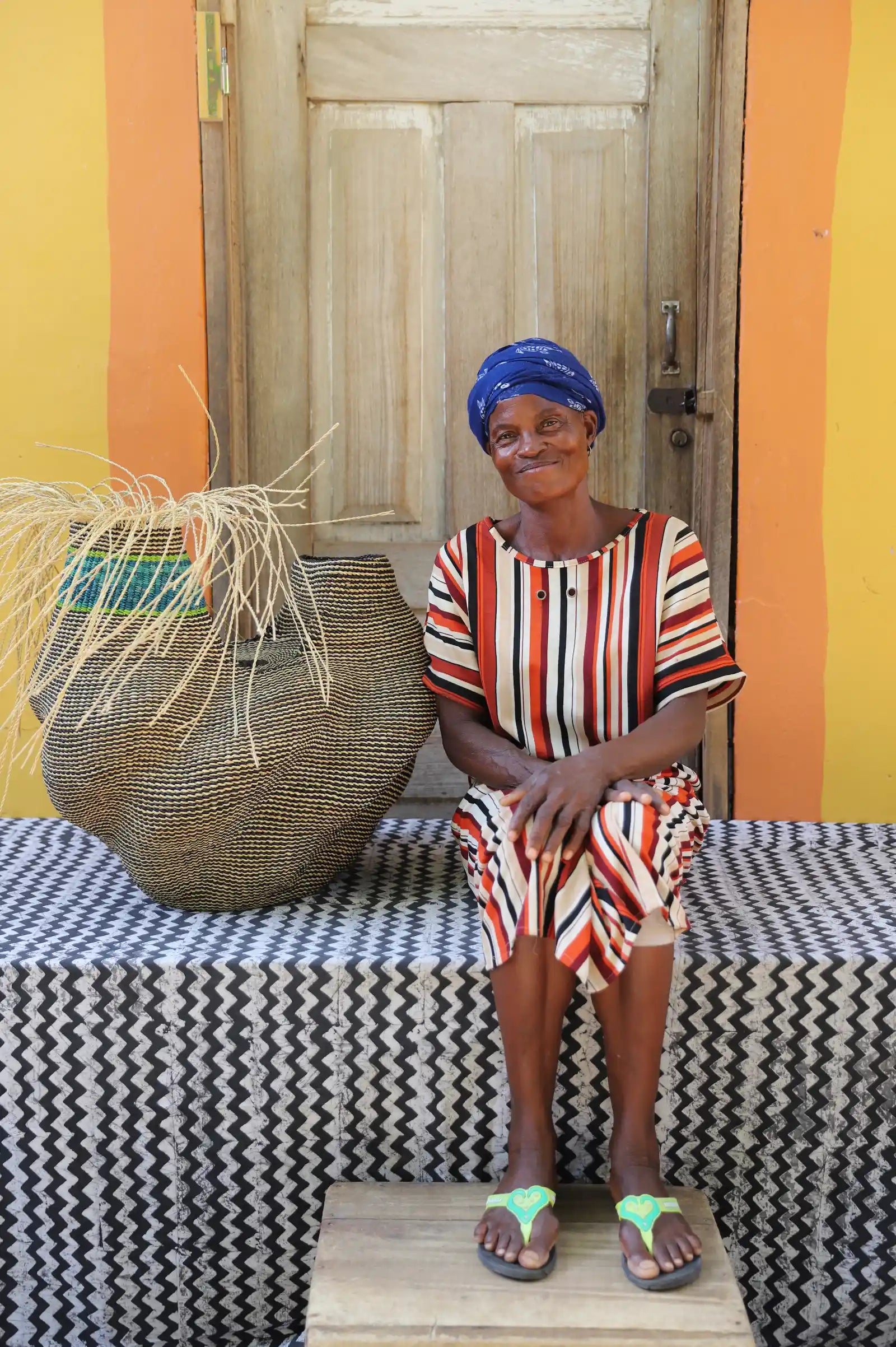 Woman and Man Art Basket (Small) Assibi Abisika