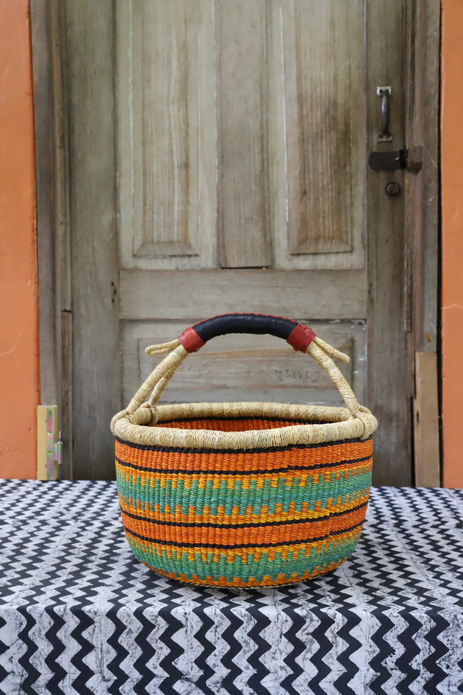 Round Shopping  Basket (Medium) by Vida Alembora