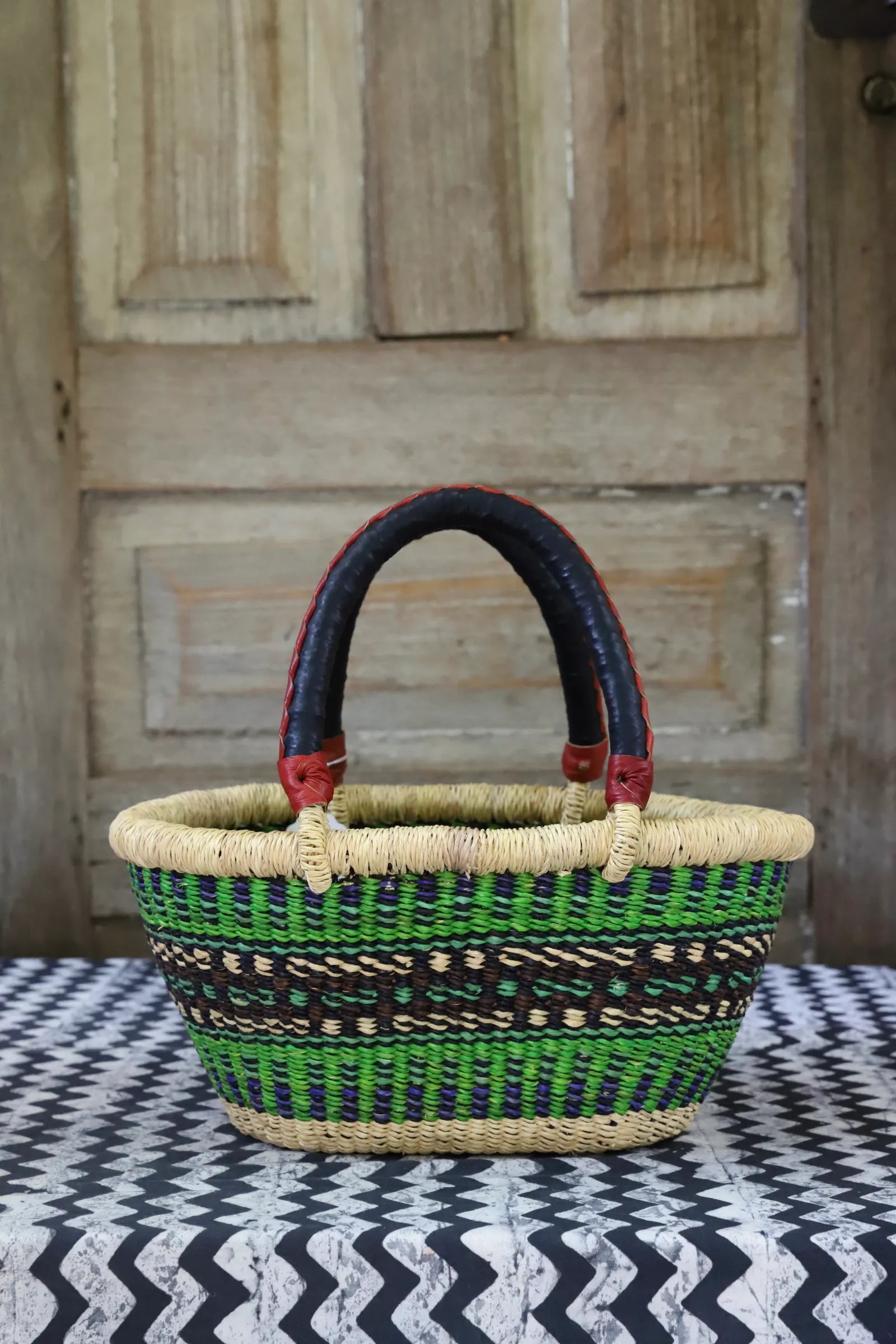 Oval Shopping Bag (Tiny) by Lizzy Afore