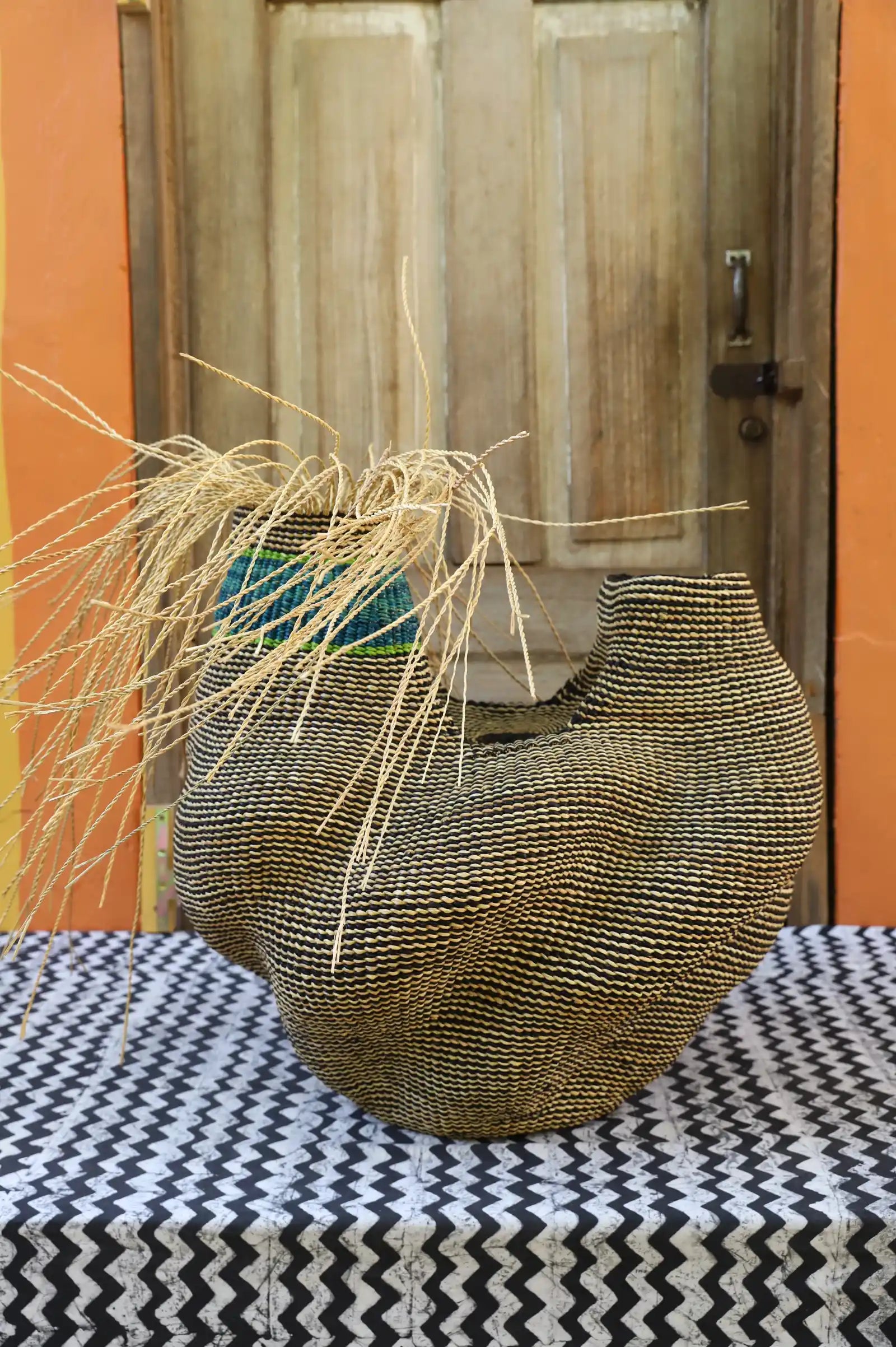 Woman and Man Art Basket (Small) Assibi Abisika