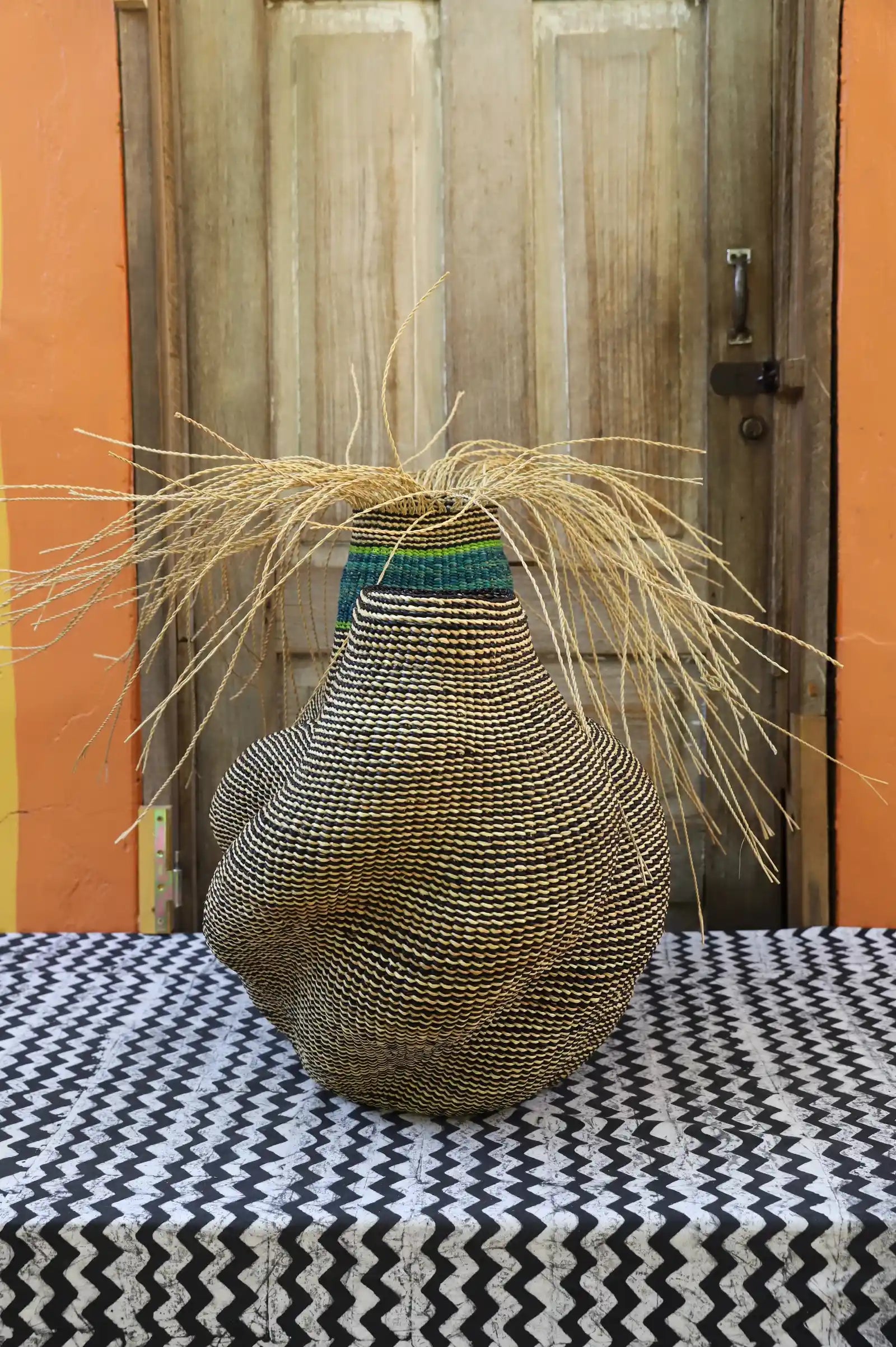 Woman and Man Art Basket (Small) Assibi Abisika