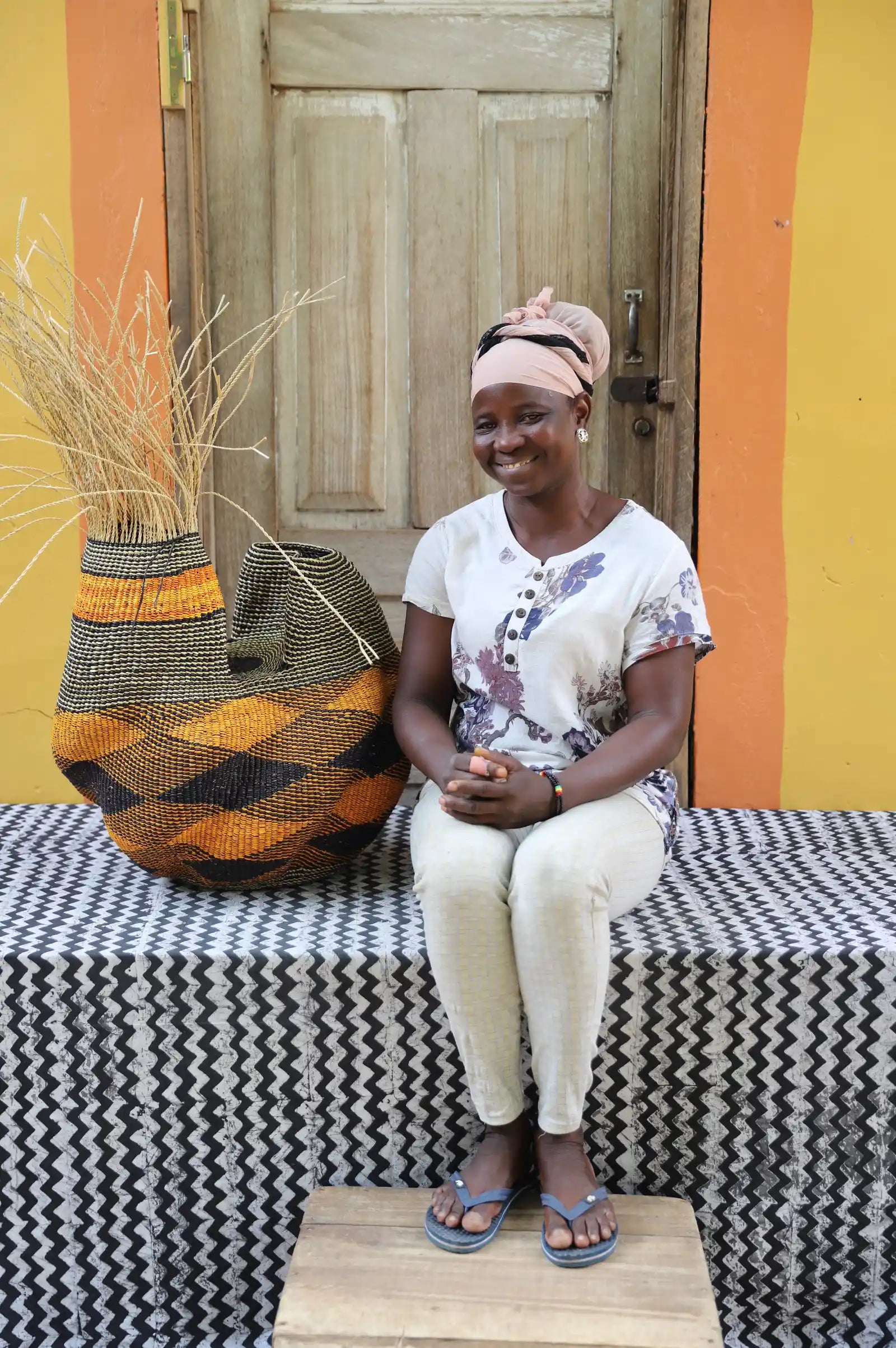 Woman and Man Art Basket (Small) Apukomah Nsoh