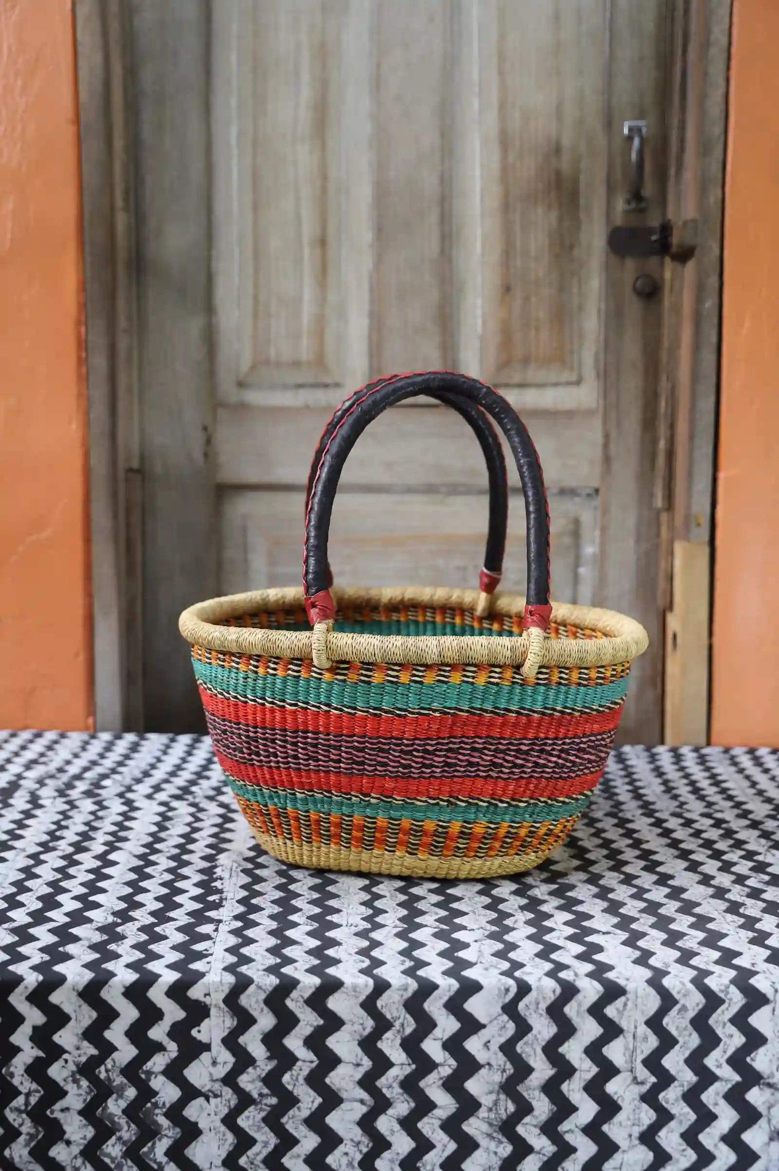 Oval Shopping Bag (Small) by Lawrencia Ayimbillah