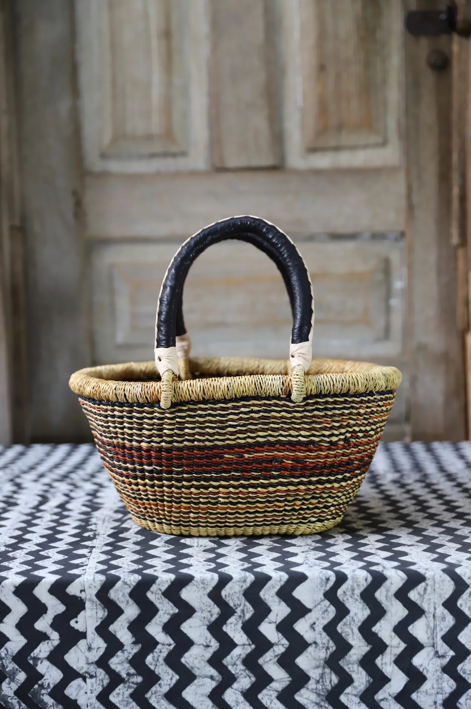 Oval Shopping Bag (Tiny) by Elijah Atuah