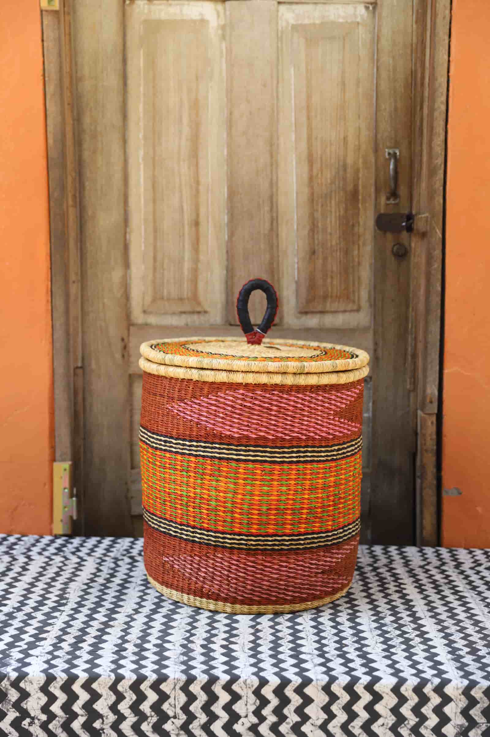 Coiled-Rim Laundry Basket with Lid | Small