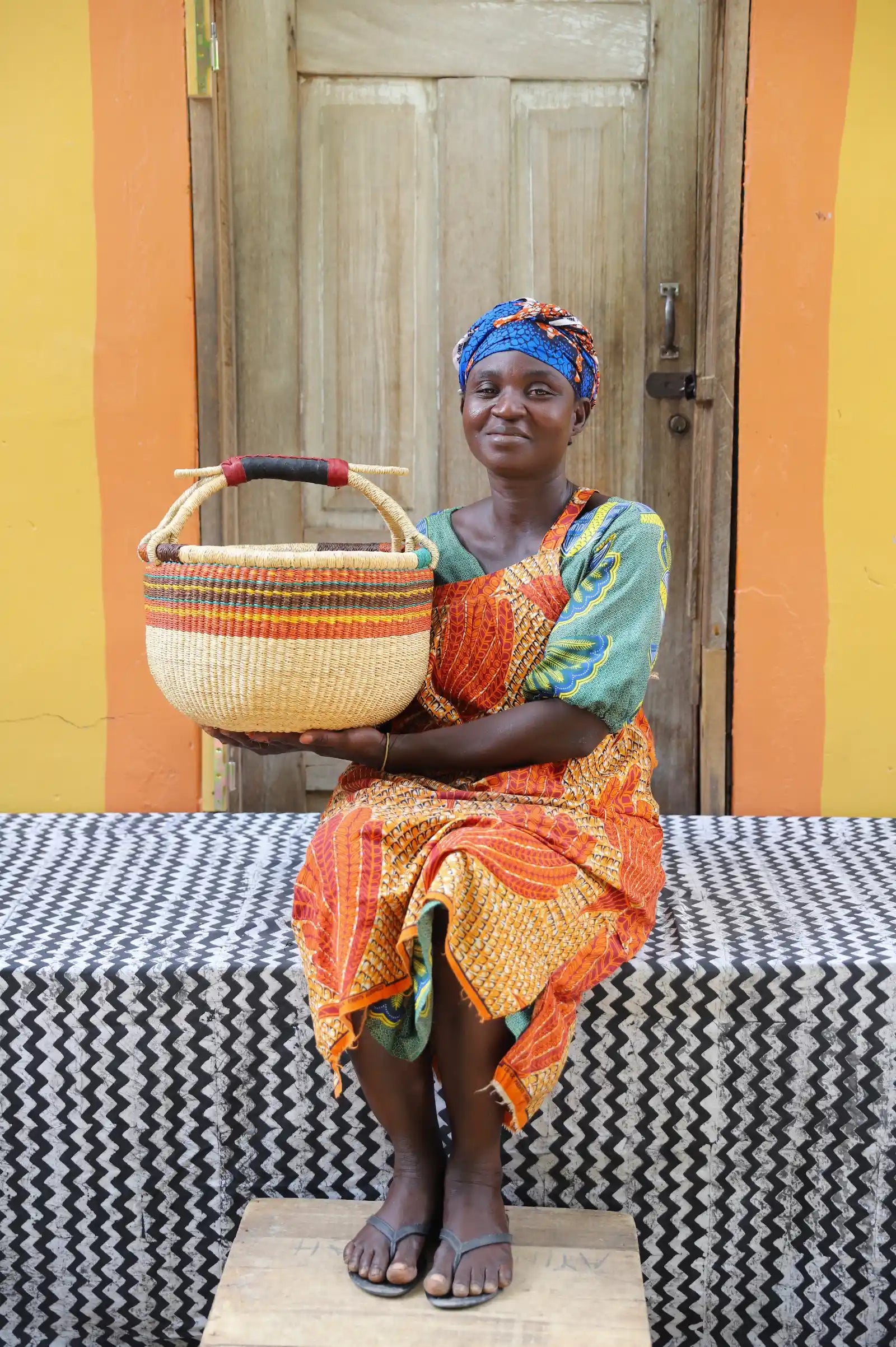 Round Shopping  Basket (Large) by Apogbire Asigbire