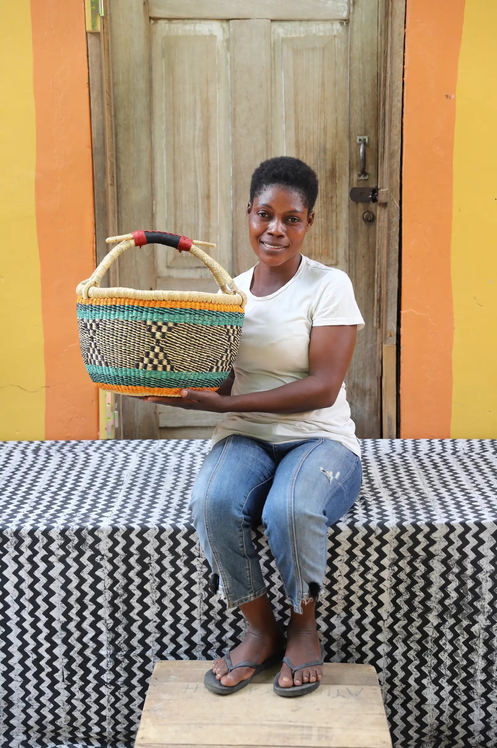 Round Shopping  Basket (Medium) by Gifty Adagaam