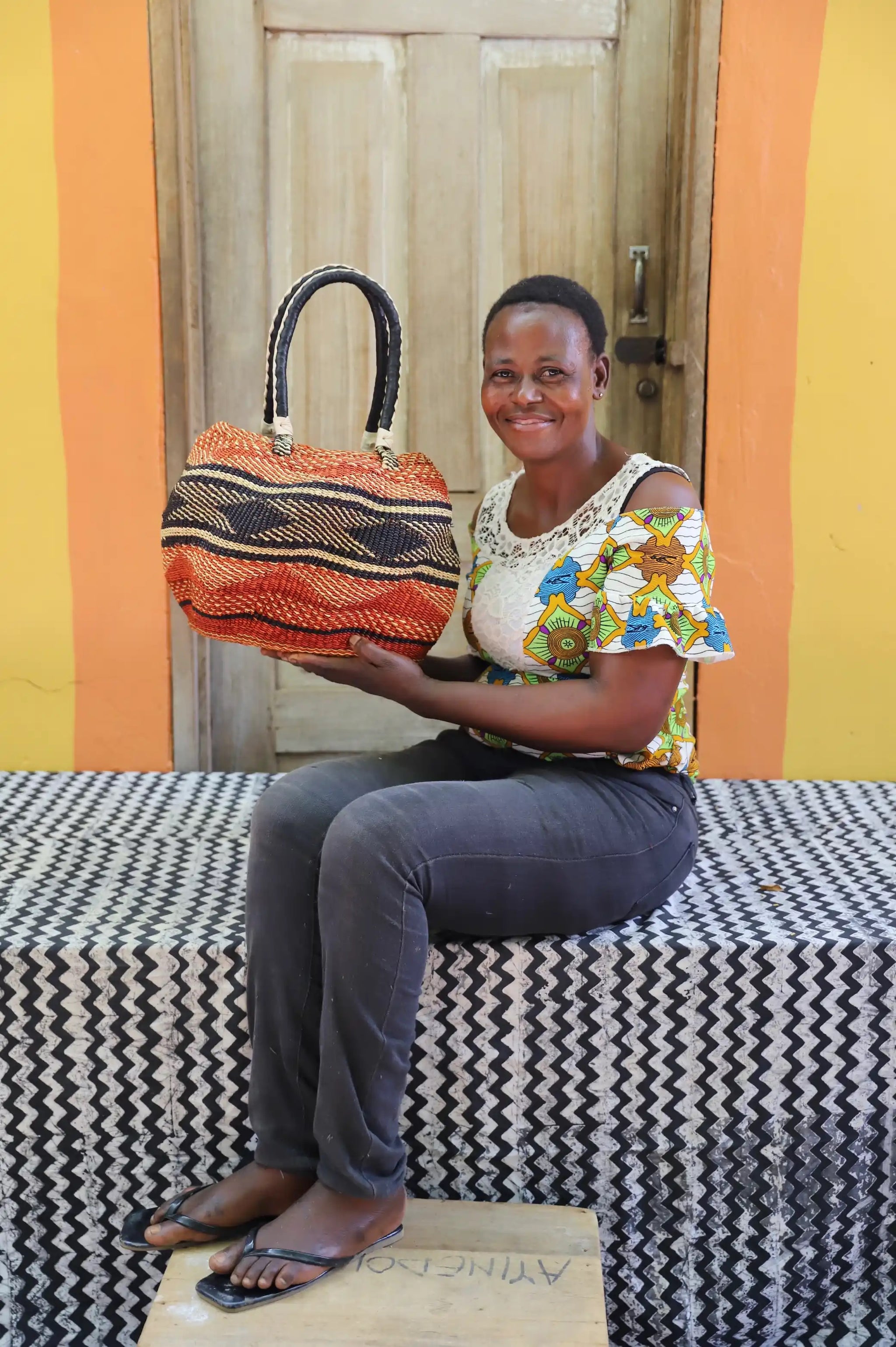 Stay Flow Bag (Large) by Nyaamah Atingabono