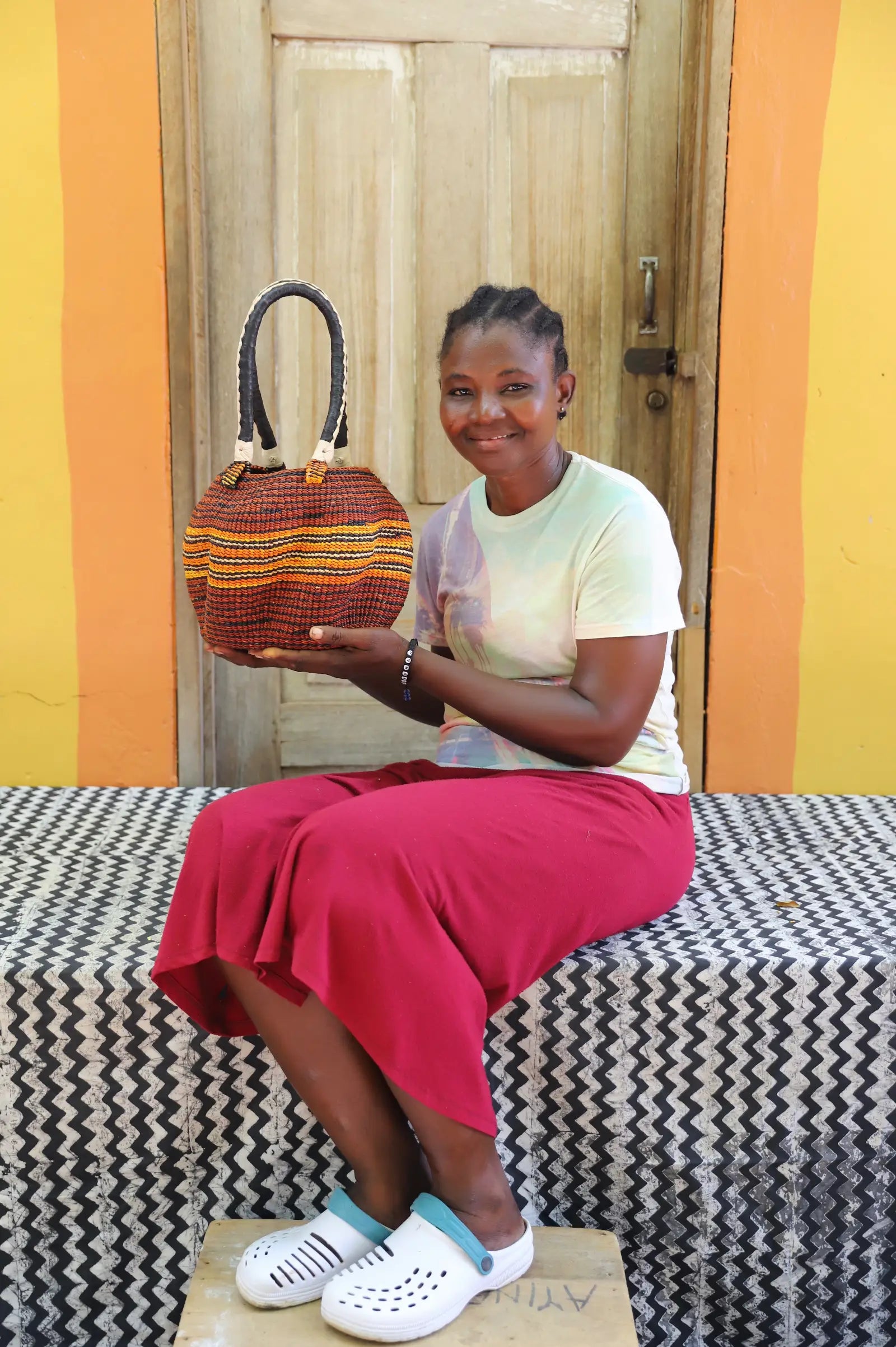 Stay Flow Bag (Small) by Adukumah Atingalebkya