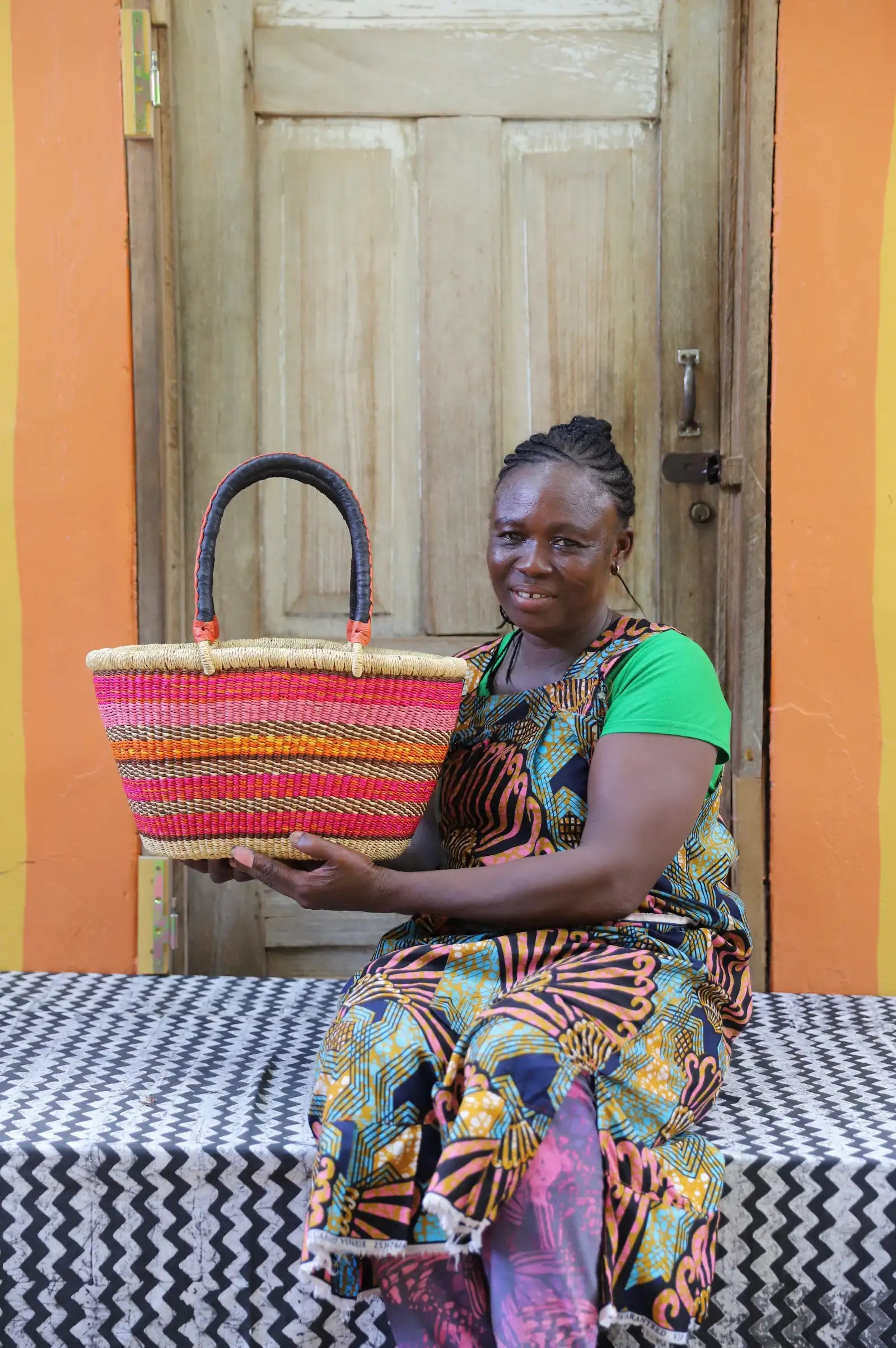 Oval Shopping Bag (Tiny) by Akelba Nyaaba