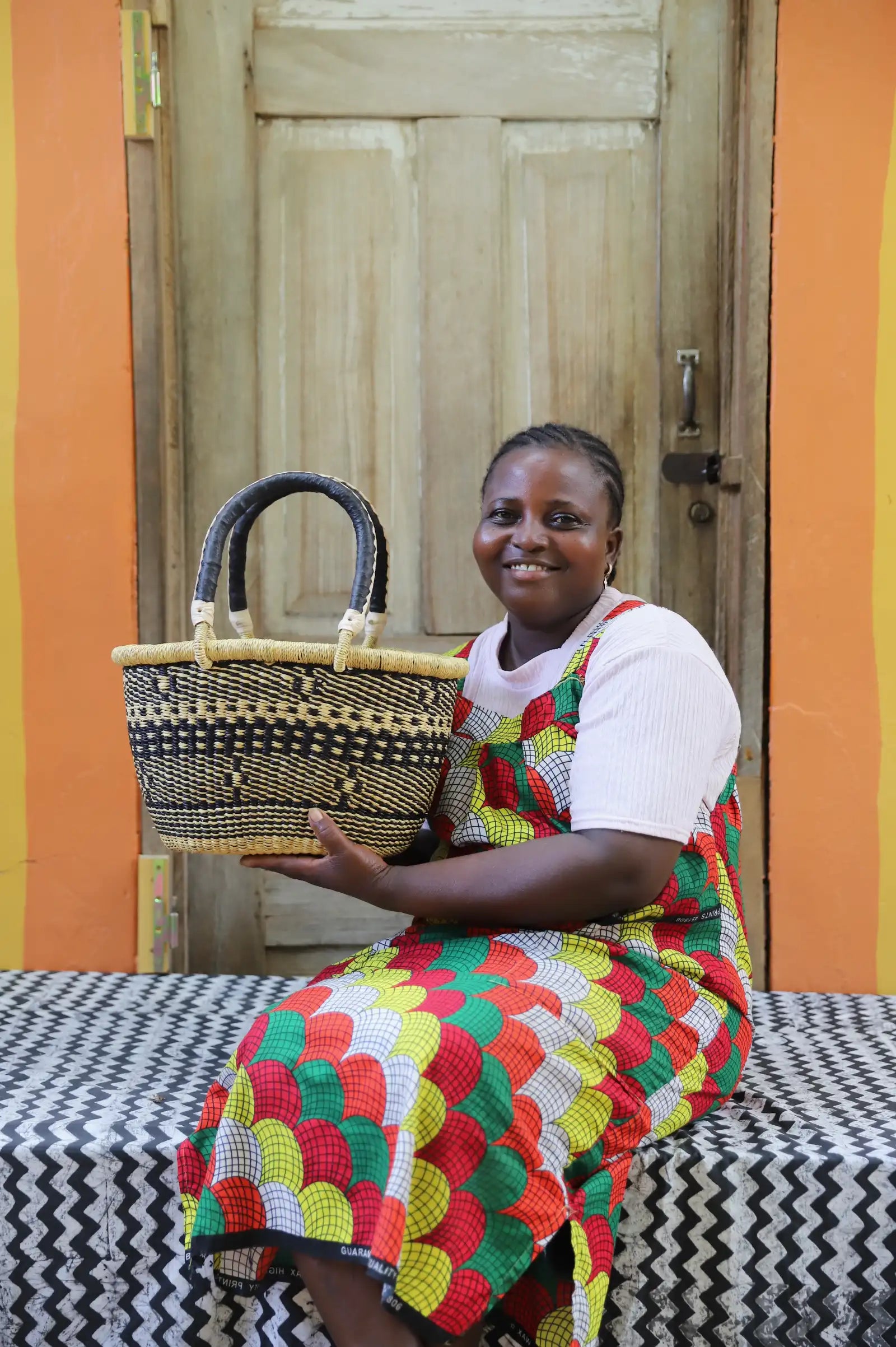 Oval Shopping Bag (Tiny) by Vida Atambire