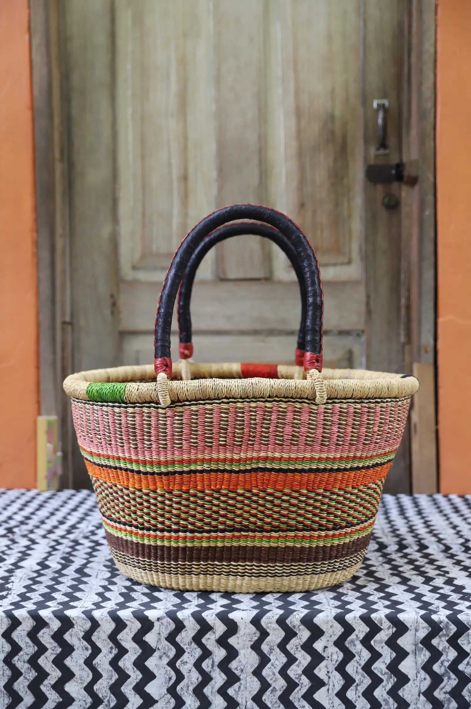 Oval Shopping Bag (Large) by Akanpia Anafo