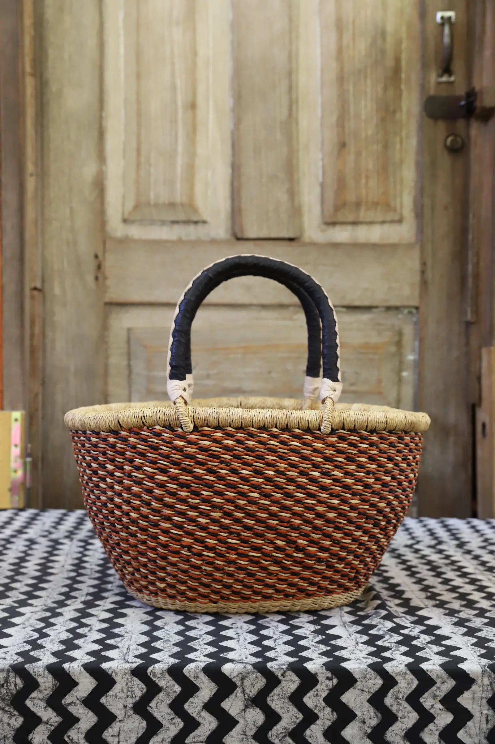 Oval Shopping Bag (Tiny) by Mary Ayinbora