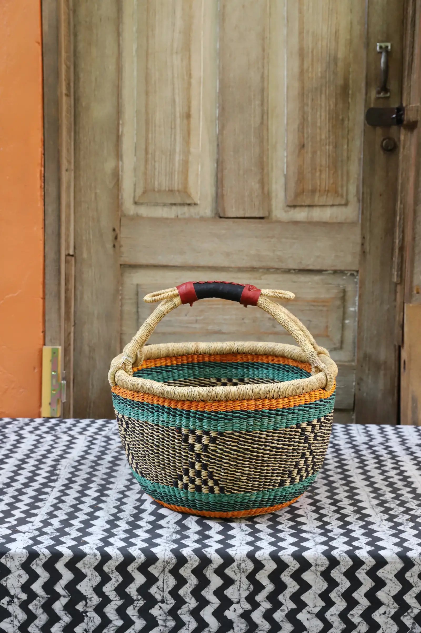 Round Shopping  Basket (Medium) by Gifty Adagaam