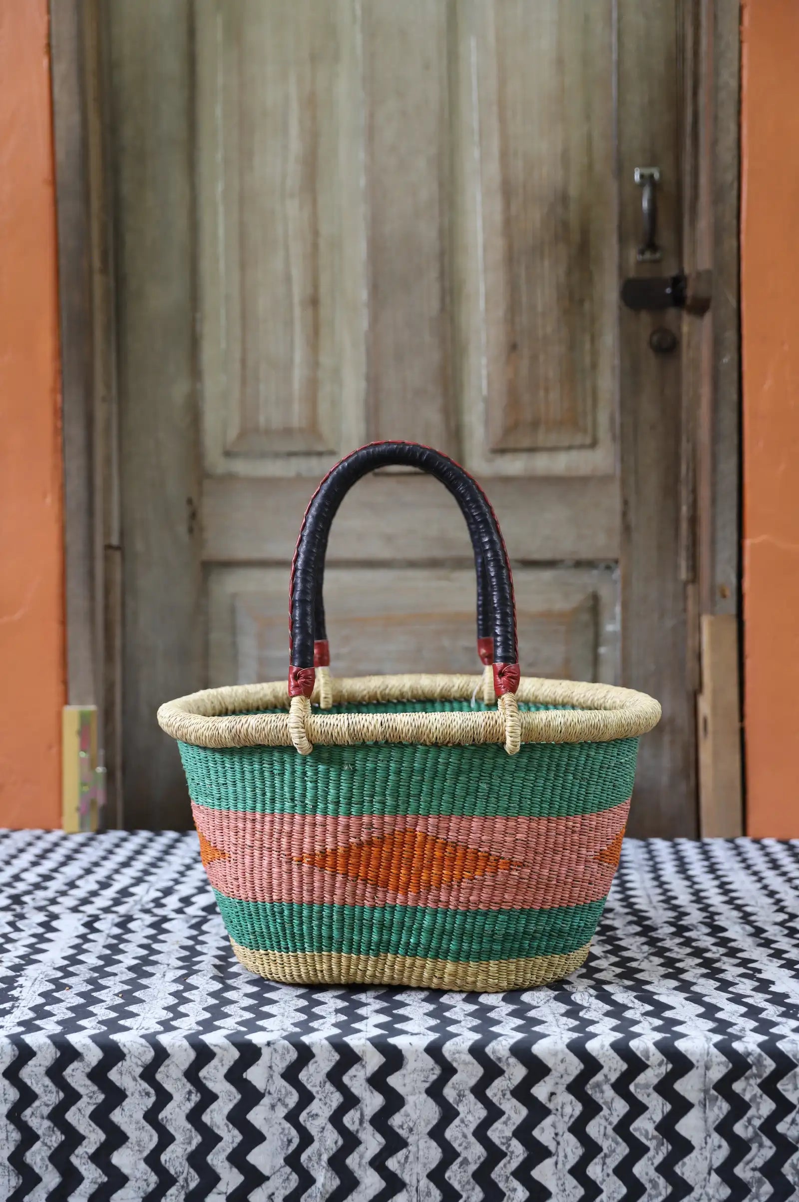 Oval Shopping Bag (Small) by Lydia 