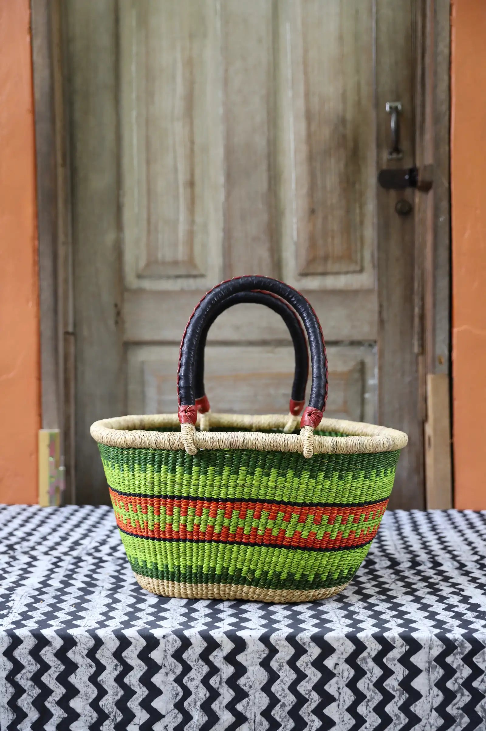 Oval Shopping Bag (Small) by Teni Adabire